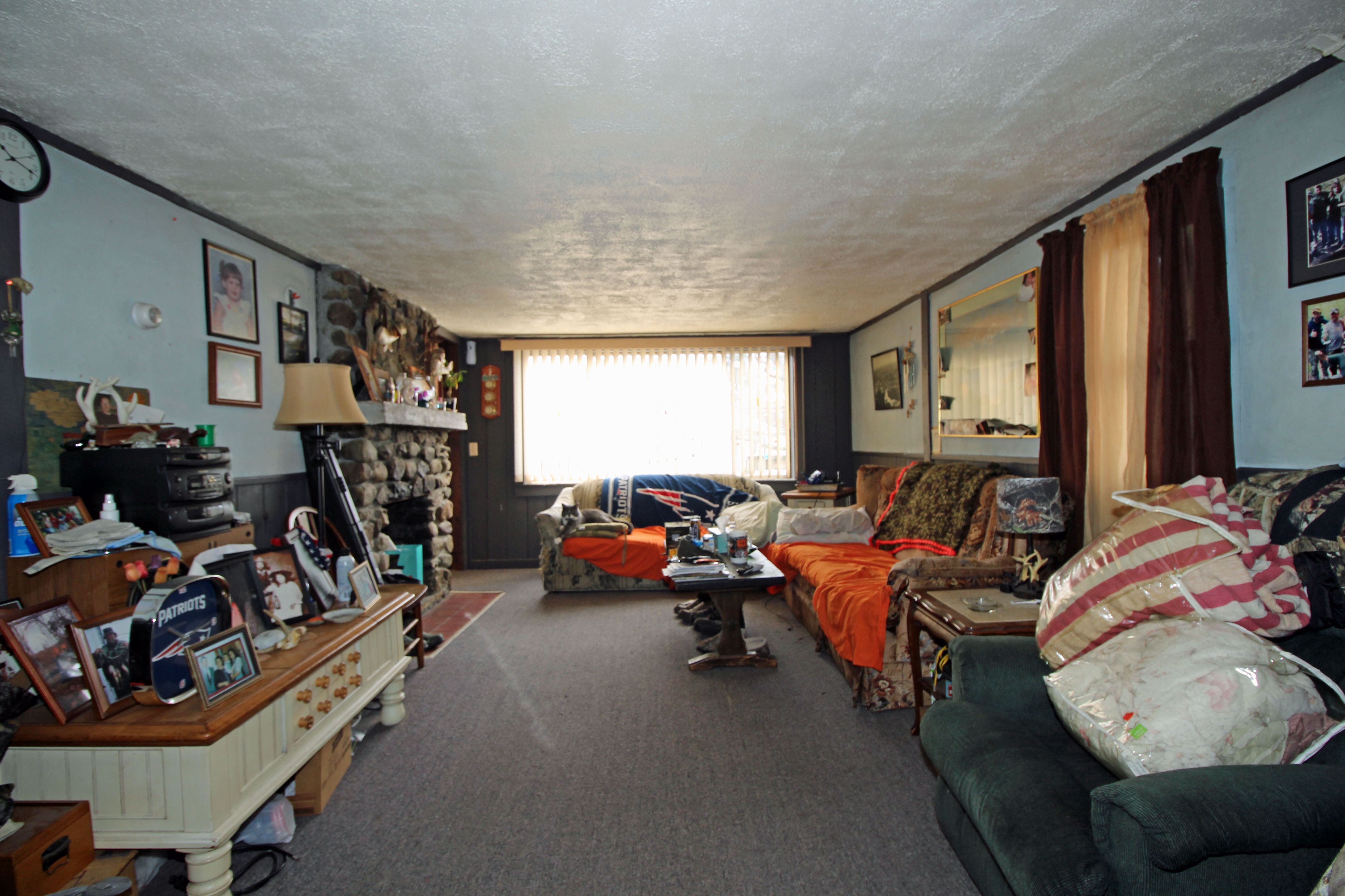 livingroom Divito Realty